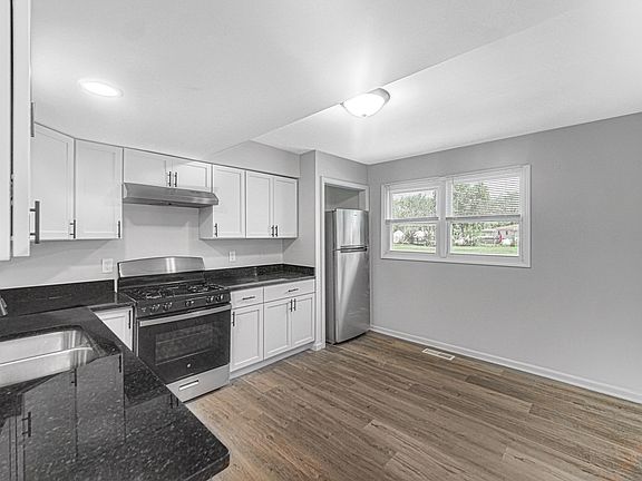 2nd image of 2923 W 61st Pl #1