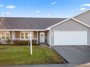 3265 White Tail Ln, Oshkosh, WI 54904