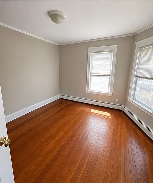 37-39 Pembroke Ave — Photo 2
