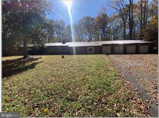 17211 Queen Anne Bridge Rd, Bowie, MD 20716