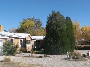 1401 James Thompson Ln, Espanola, NM 87532