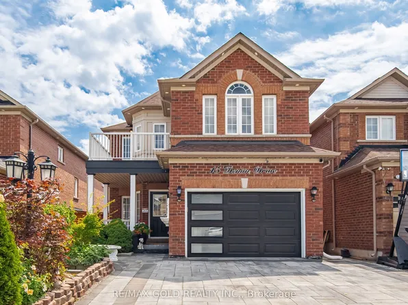 15 Denim Dr, Brampton, ON L6P 1K4