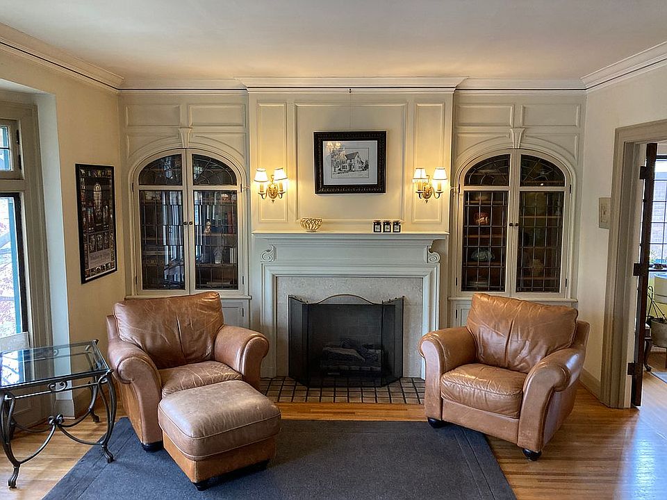 Second floor living room