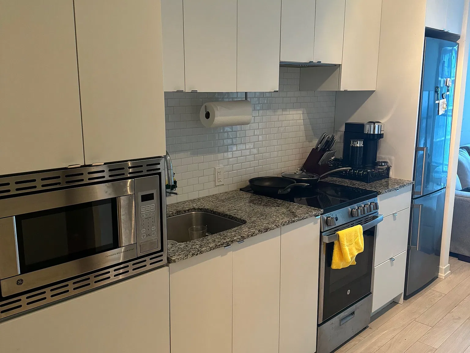 2 bed, $2,599 — Photo 4