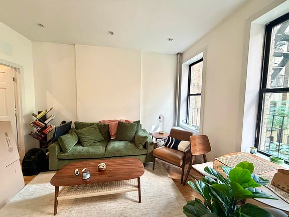2nd image of 789 9th Ave #2U