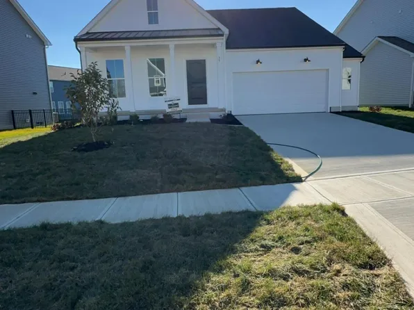 35 Erin Hills Rd, Commercial Point, OH 43116