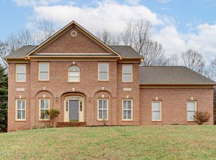 104 William Ln, Oak Ridge, TN 37830
