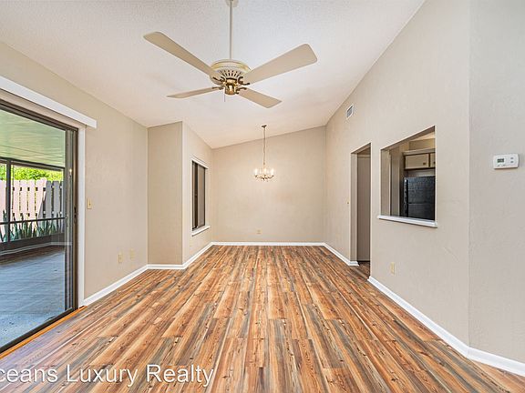 3rd image of 30 Wildwood Trl