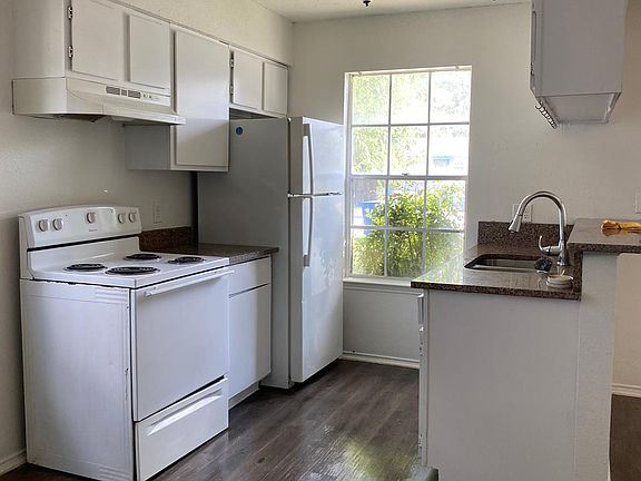 5th image of 1811 Fresno #2