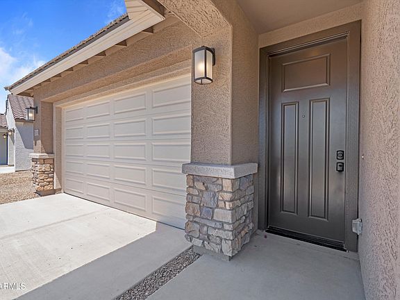 3rd image of 5618 W MAUNA LOA Lane