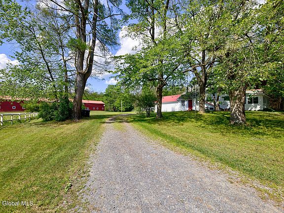3rd image of 293 Louden Rd