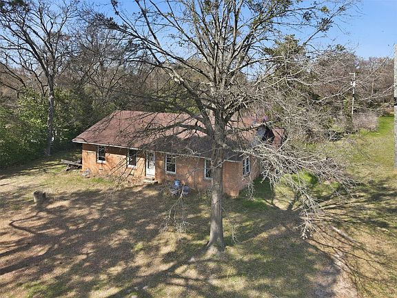 3rd image of 615 Quitman St