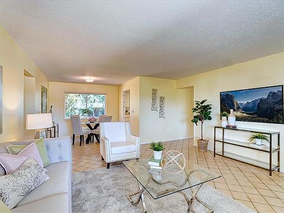 5th image of 2852 Chalmers Ct
