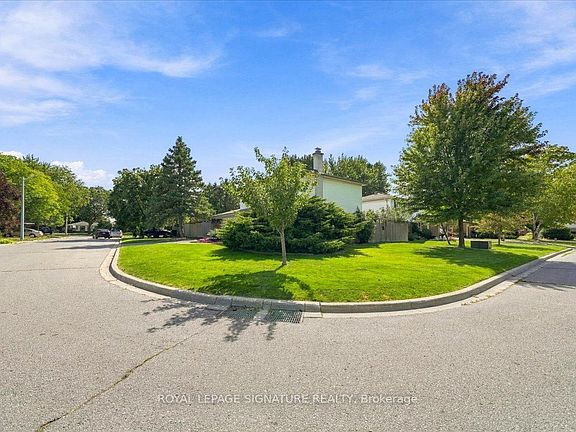 3rd image of 17 Palgrave Cres