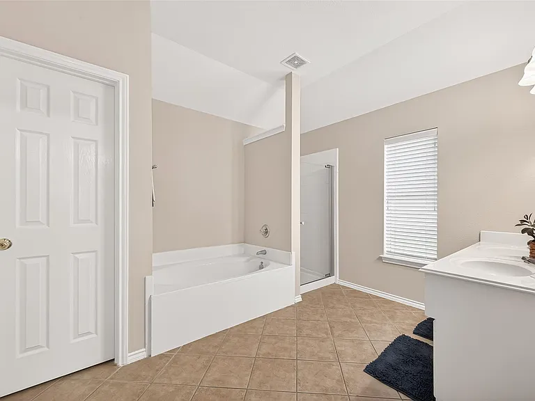 1646 Martin Lake Dr — Photo 33