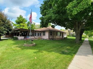 308 Main St, Elgin, IA 52141