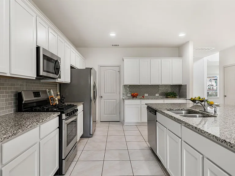 1116 La Conterra Blvd — Photo 19