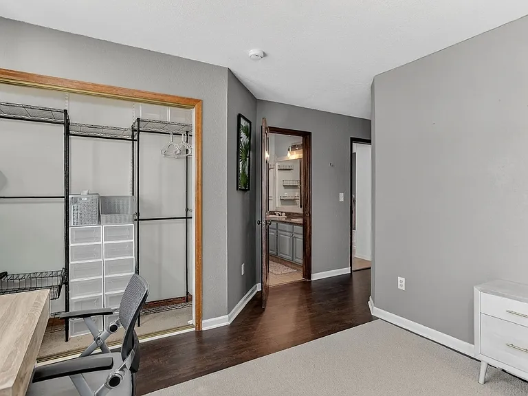 13 Mesa Oak — Photo 16