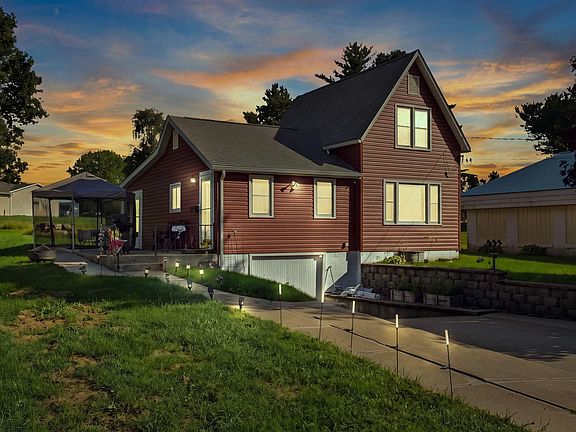 2nd image of 755 Lutheran St