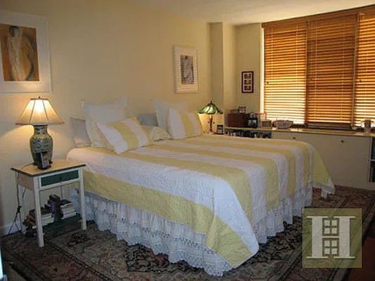 Rented by Halstead Real Estate | media 8