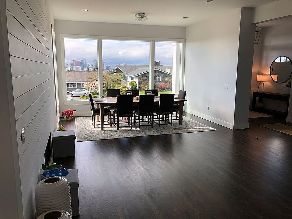 2nd image of 12141 SE 16th Pl