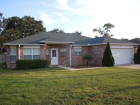 401 Christopher Dr