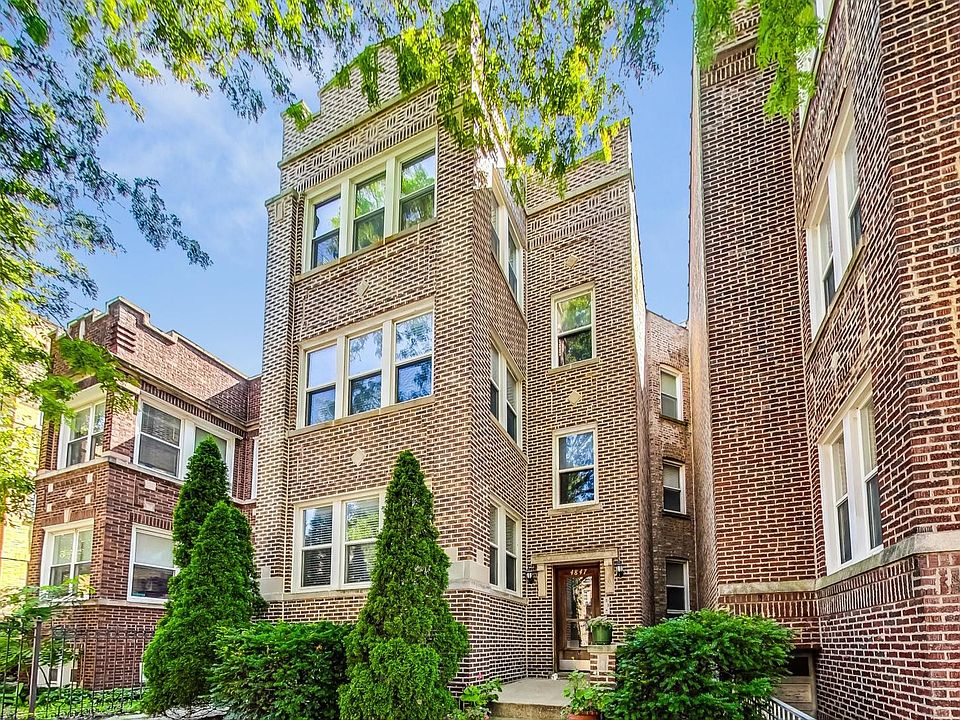 1st image of 4847 N Rockwell St APT 3