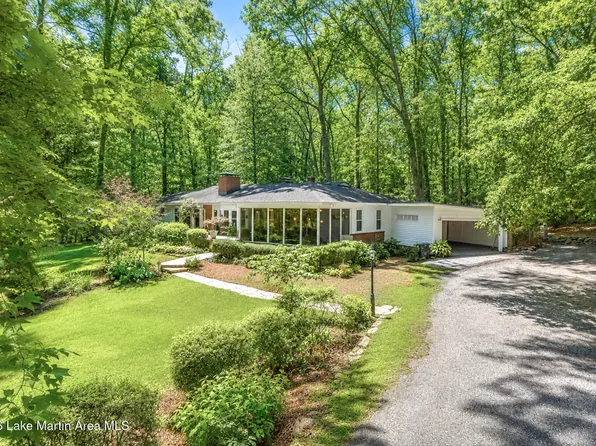 591 Ridgeway Dr, Alexander City, AL 35010