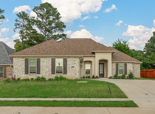 48 Crowder Dr, Benton, LA 71006