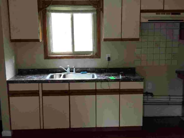 1943 Mel Ct, Westland, MI 48186