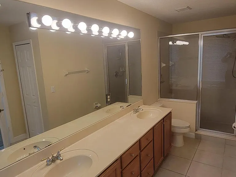 8033 Murano Cir — Photo 9