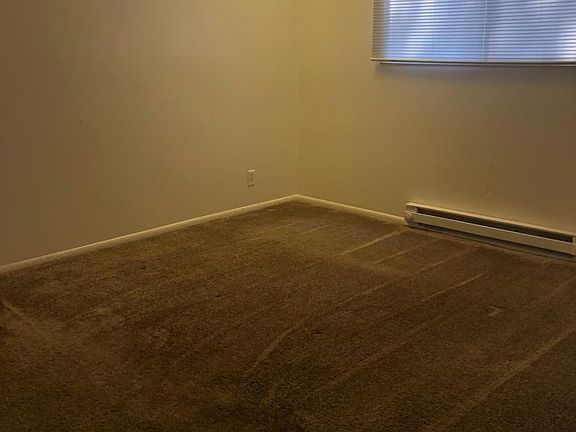 5th image of 318 C St APT 1