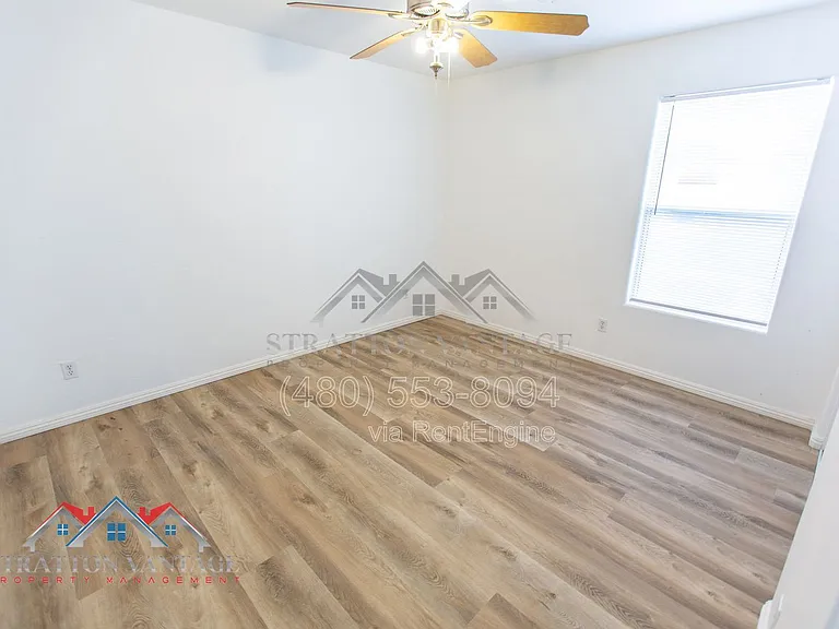 5706 N 74th Dr — Photo 21