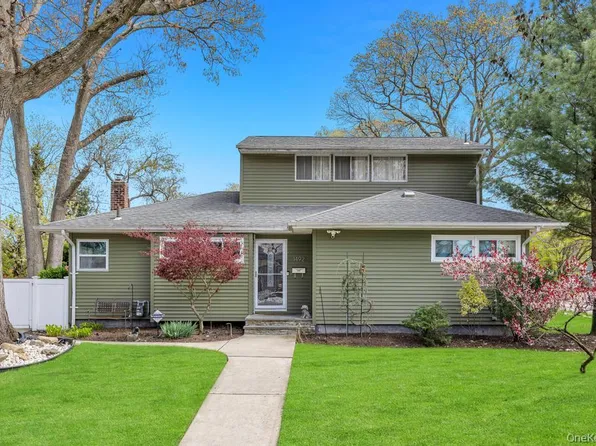 1492 Garden Street, East Meadow, NY 11554