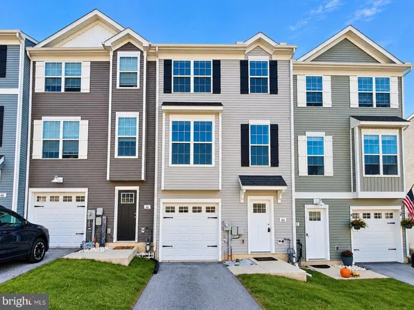 64 Coop Ln, Hanover, PA 17331