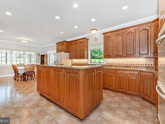 3rd image of 20405 Gap Ct