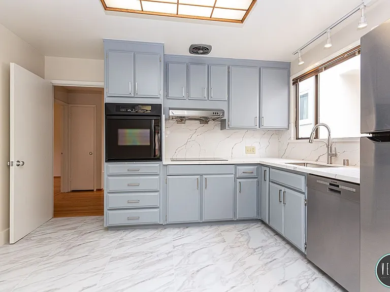 41 Dellbrook Ave — Photo 10