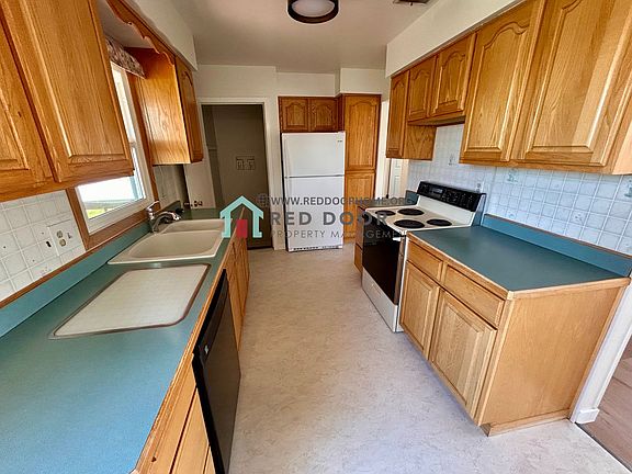 5th image of 127 Riverview Blvd #B
