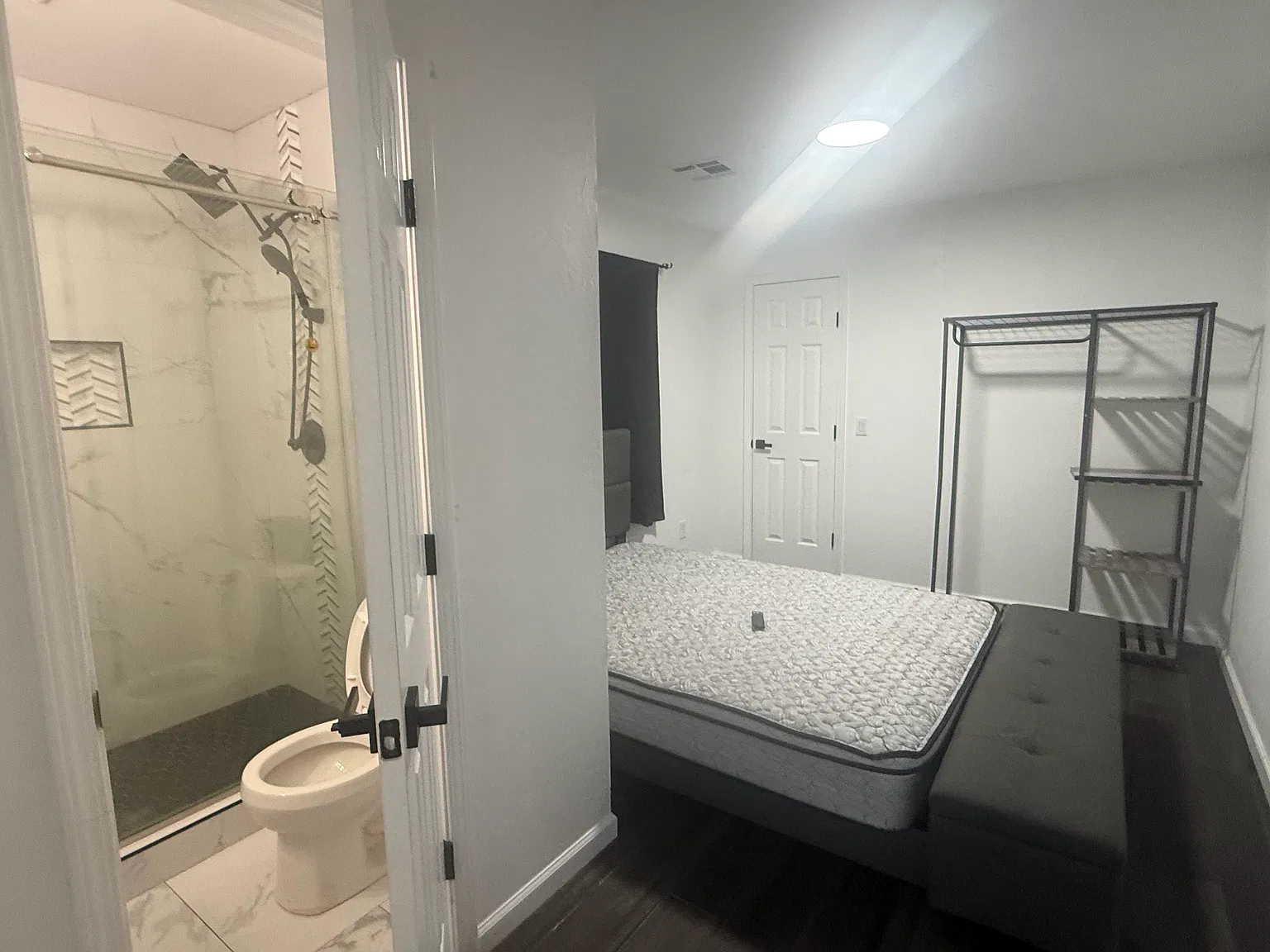 3 bed, 1000 sqft, $1,550 — Photo 3