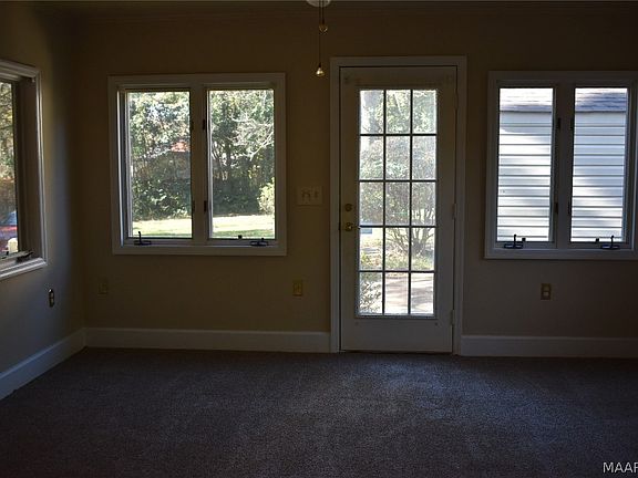 2nd image of 17 Brantwood Dr