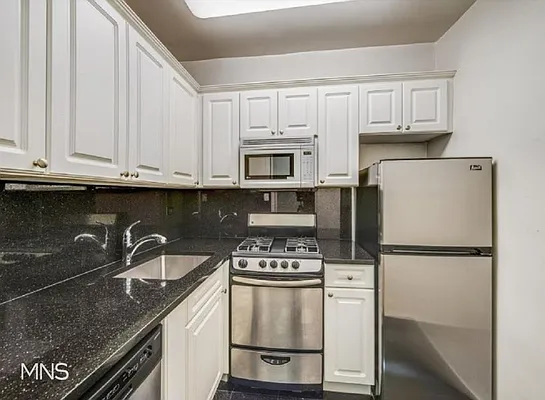 Rented by MNS Marketing | media 17