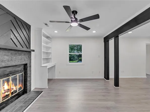 17 Cordova Dr, Hampton, VA 23666