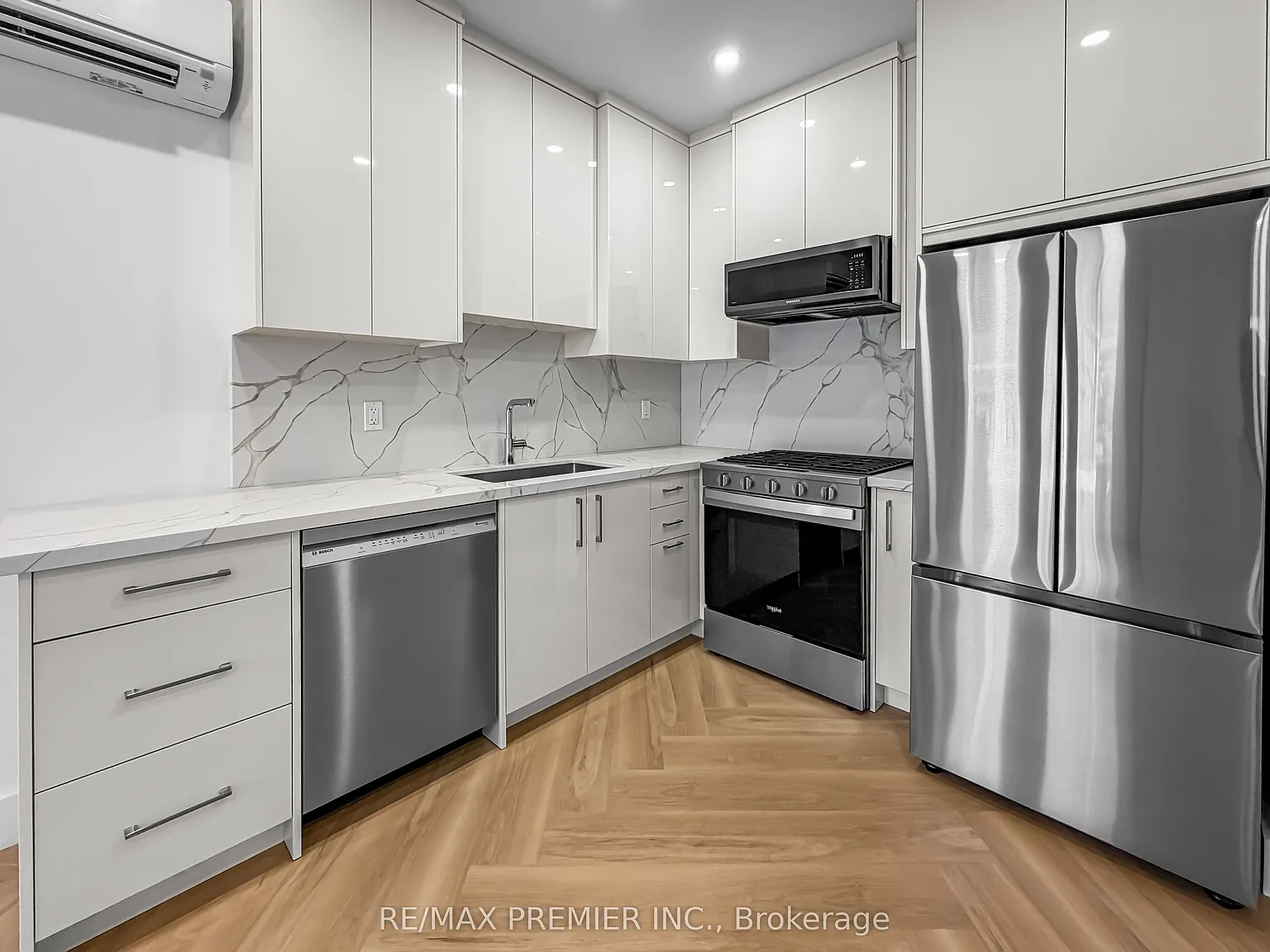 2 bed, $3,150 — Photo 3