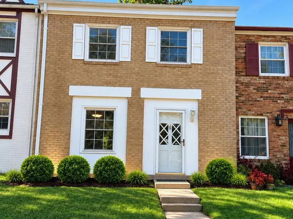 14812 London Towne Sq, Centreville, VA 20120