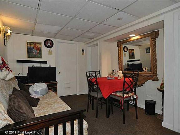 3rd image of 261 Japonica St