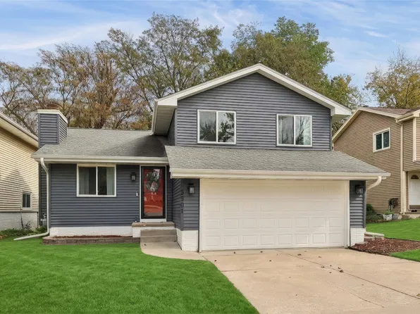 3901 92nd Dr, Urbandale, IA 50322