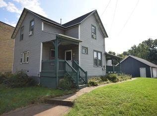 327 Main St, Allenton, WI 53002