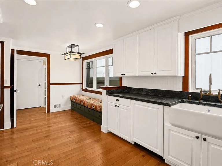 624 Poppy Ave — Photo 10