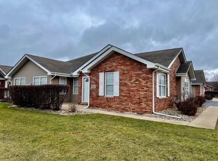 1004 N Woodlawn Ave, Griffith, IN 46319