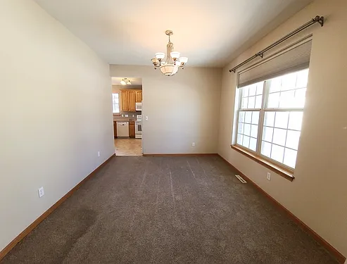 1805 Deer Path — Photo 12